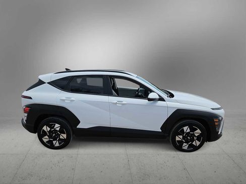 Certified 2025 Hyundai Kona SEL FWD image 9