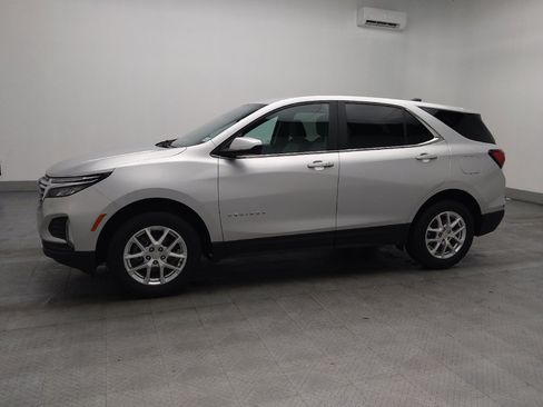 Used 2022 Chevrolet Equinox LT AWD/4WD image 2