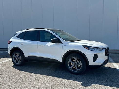 New 2026 Ford Escape ST-Line w/ Tech Pack #1 image 7