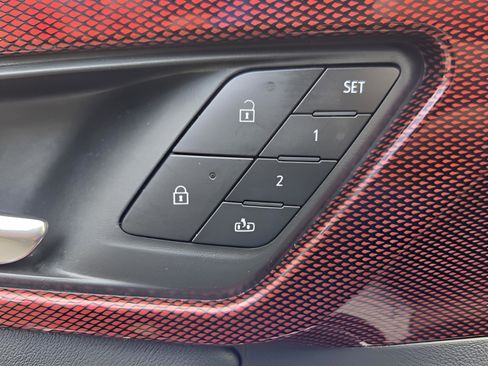 Used 2024 Chevrolet Traverse RS FWD image 27