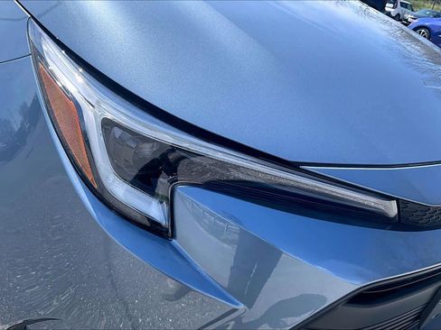 Used 2025 Toyota Corolla LE AWD/4WD image 44