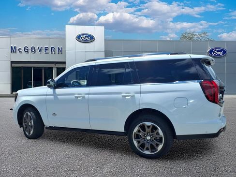 Used 2025 Ford Expedition King Ranch AWD/4WD image 10