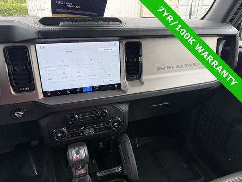 Certified 2025 Ford Bronco Outer Banks w/ Sasquatch Package image 27