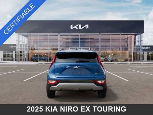Certified 2025 Kia Niro EX Touring image 5