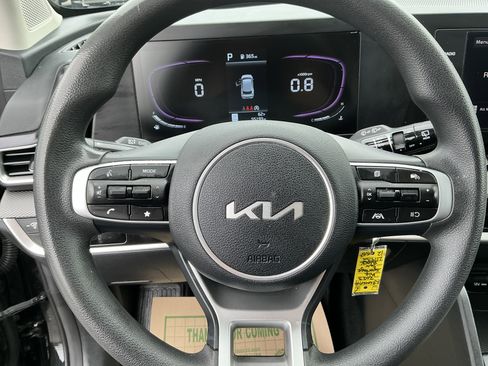 Certified 2023 Kia Sportage LX AWD/4WD image 30