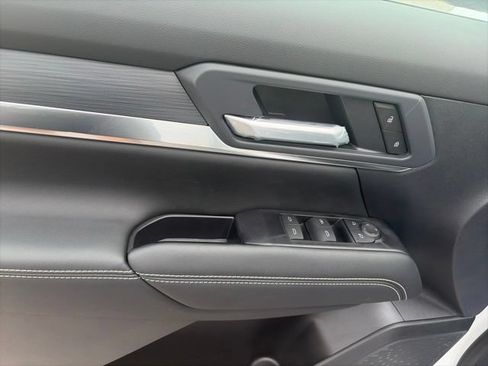 New 2027 GMC Terrain Elevation w/ LPO, Floor Liner Package FWD image 17