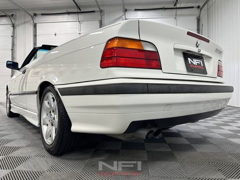 Used 1999 BMW 323i Convertible RWD image 30