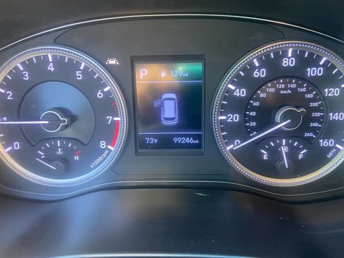 Used 2020 Hyundai Santa Fe SE image 14