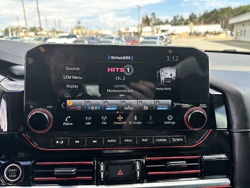 Certified 2022 Nissan Pathfinder SL w/ Lighting Package (N92) image 17