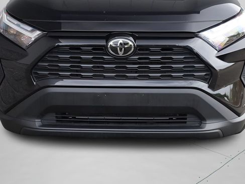 Certified 2025 Toyota RAV4 XLE AWD/4WD image 8