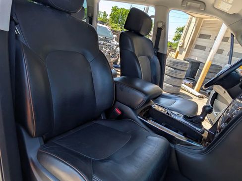 Used 2017 Nissan Armada Platinum w/ Captain Seat Package RWD image 19