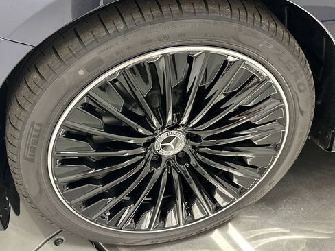 New 2026 Mercedes-Benz E 350 4MATIC Sedan image 14