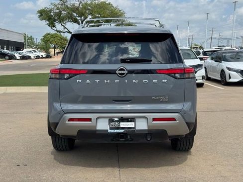 Used 2025 Nissan Pathfinder Platinum AWD/4WD image 5