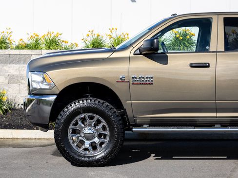 Used 2013 RAM 2500 Tradesman w/ Chrome Appearance Group AWD/4WD image 4