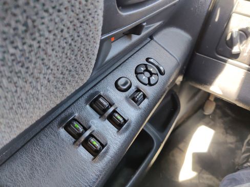 Used 2003 Dodge Dakota SLT image 24