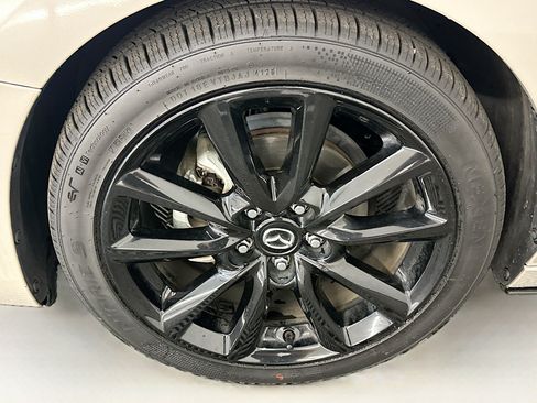 Used 2024 MAZDA MAZDA3 s FWD image 11
