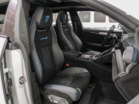 Used 2024 Lamborghini Urus Performante image 40