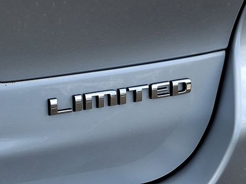 Used 2021 Jeep Grand Cherokee L Limited image 35