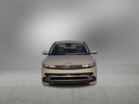 New 2026 Hyundai Ioniq 5 SEL image 3