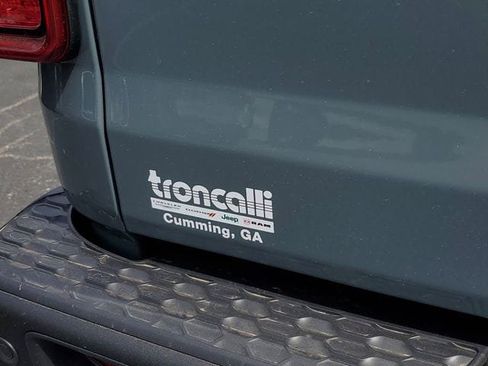 New 2025 Jeep Gladiator Mojave image 8