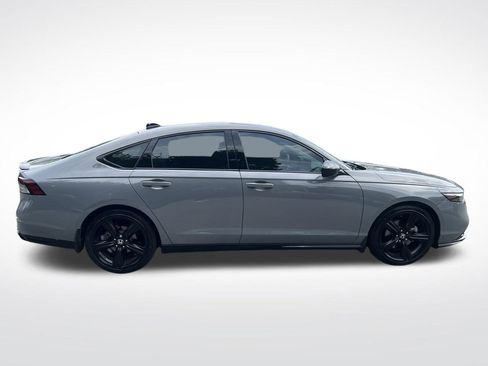 Used 2025 Honda Accord Sport image 6