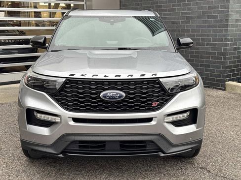 Used 2022 Ford Explorer ST w/ Equipment Group 401A AWD/4WD image 2