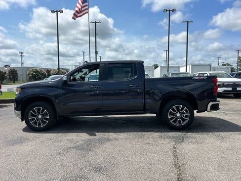 Used 2022 Chevrolet Silverado 1500 LT AWD/4WD image 6