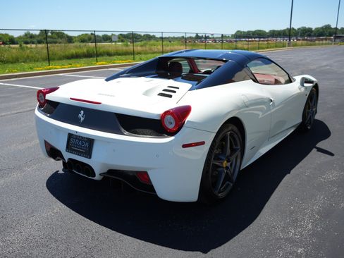 Used 2013 Ferrari 458 Spider RWD image 10