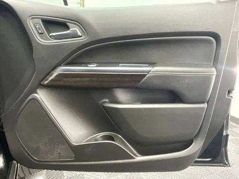 Used 2017 GMC Canyon SLT w/ Driver Alert Package AWD/4WD image 15
