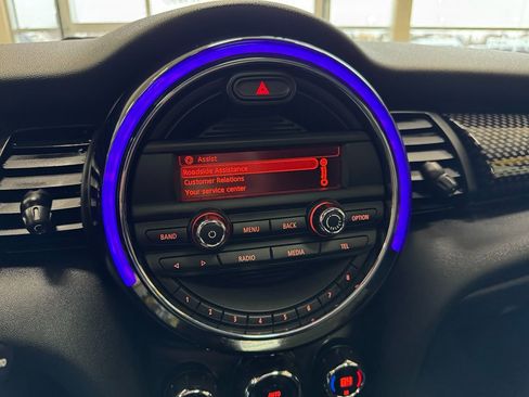 Used 2014 MINI Cooper S image 31