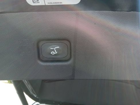 Used 2020 Lincoln Nautilus Premier w/ Equipment Group 101A AWD/4WD image 24