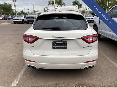 Used 2020 Maserati Levante AWD/4WD image 3