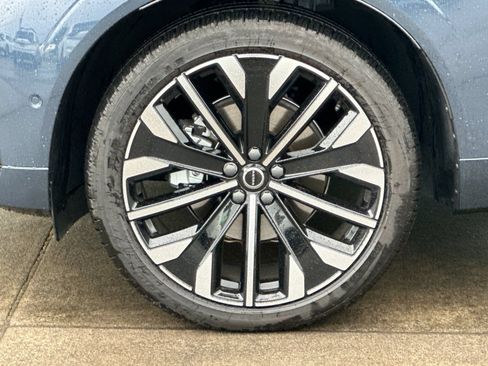 Used 2026 Volvo XC60 B5 Ultra w/ Protection Package Premier AWD/4WD image 24