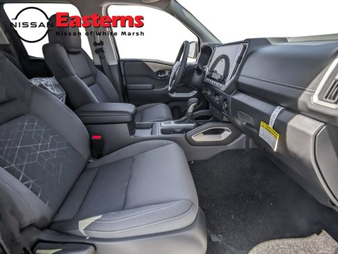 New 2026 Nissan Frontier SV w/ All-Weather Content Package AWD/4WD image 23