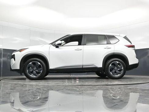 Used 2025 Nissan Rogue SV AWD/4WD image 55