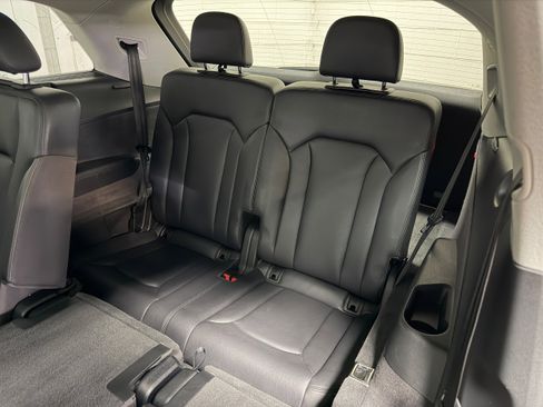 Used 2019 Audi Q7 3.0T Premium Plus w/ Premium Plus Package image 12