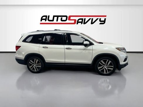 Used 2018 Honda Pilot Touring image 8