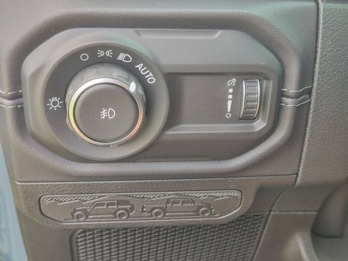 New 2026 Jeep Wrangler Unlimited Sahara AWD/4WD image 13