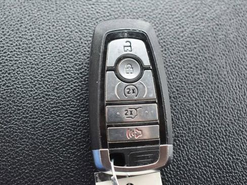Used 2024 Ford Expedition XLT image 35