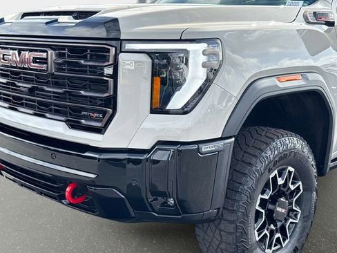 New 2026 GMC Sierra 2500 AT4X AWD/4WD image 9