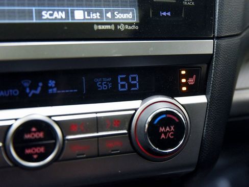 Used 2015 Subaru Legacy 2.5i Premium w/ Moonroof Package image 19