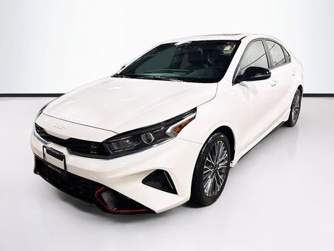 Used 2024 Kia Forte GT-Line w/ GT-Line Premium Package image 3