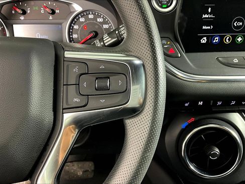 Used 2024 Chevrolet Blazer LT w/ Convenience Package image 11