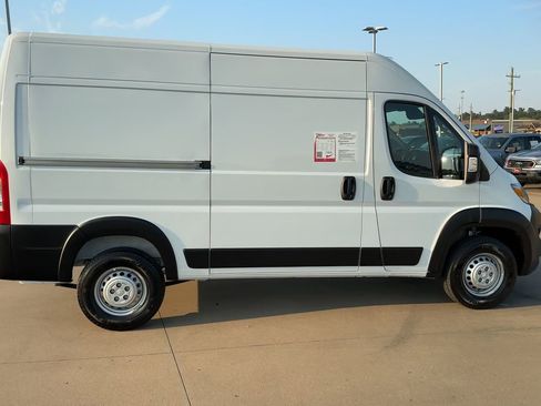 Used 2025 RAM ProMaster 2500 image 8