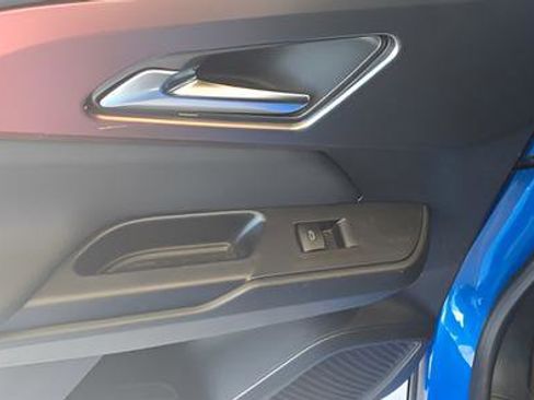 New 2026 Chevrolet Equinox EV RS FWD image 22