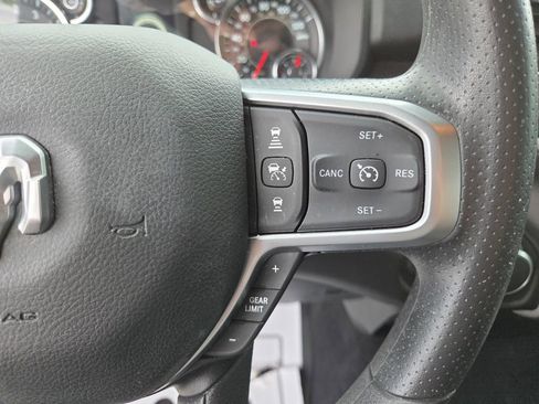 Used 2025 RAM 1500 Big Horn RWD image 27