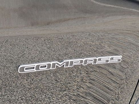 Certified 2022 Jeep Compass Latitude image 23