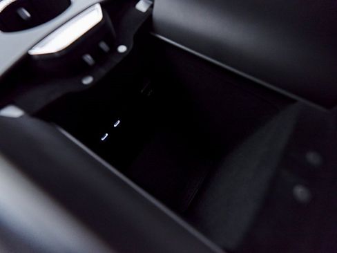 Used 2025 Lotus Eletre image 87