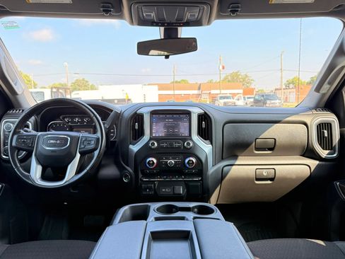 Used 2021 GMC Sierra 1500 Elevation w/ X31 Off-Road Package AWD/4WD image 18