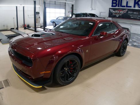 Used 2022 Dodge Challenger R/T Scat Pack image 1
